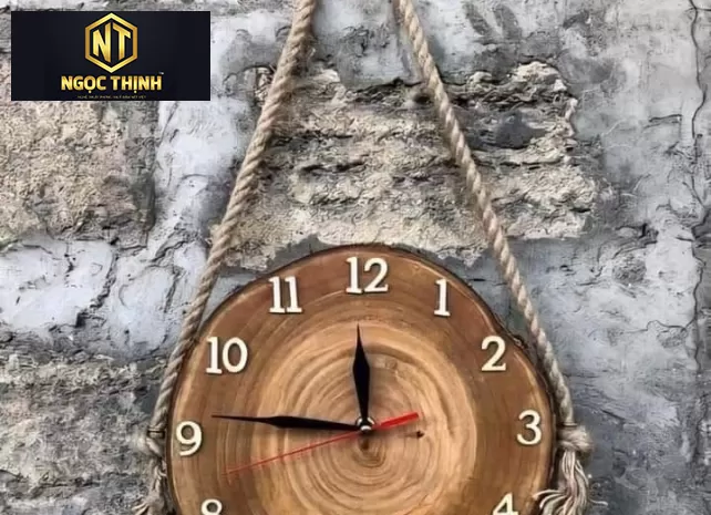 ĐỒNG HỒ TREO TƯỜNG TRANG TRÍ BẰNG GỖ DÀNH CHO QUÁN ĂN / CAFE - ĐTT03